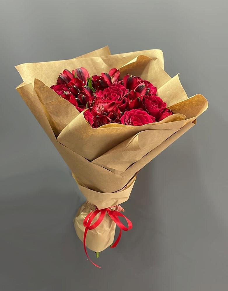 Букет цветов из: Альстромерии и Розы в Верхнем Мамоне