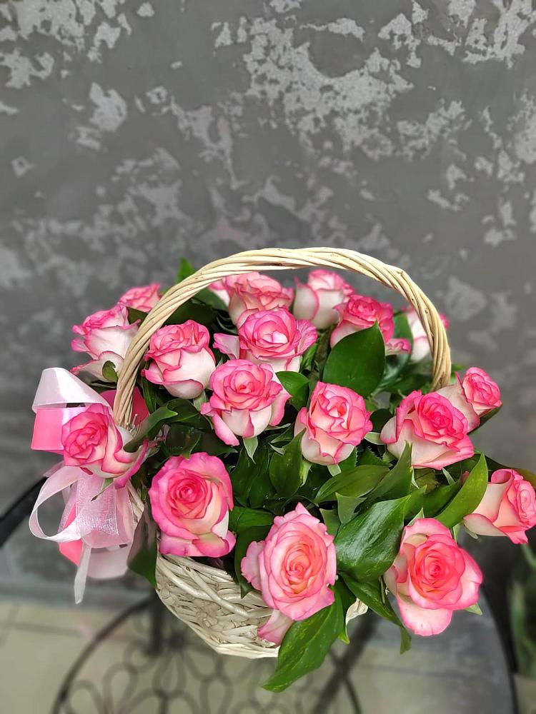 Цветочная композиция из Розы в корзине в Верхнем Мамоне