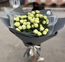 Букет Белые кустовые розы Солинеро в Верхнем Мамоне