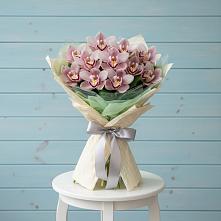 Букет цветов из:  Орхидеи и Розы в Верхнем Мамоне