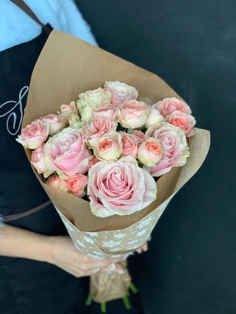 Букет цветов из: Хризантемы и Розы в Верхнем Мамоне