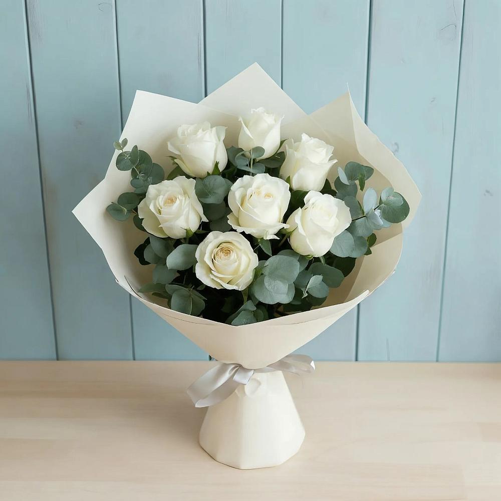 Букет Белые розы в Эвкалипте в Верхнем Мамоне