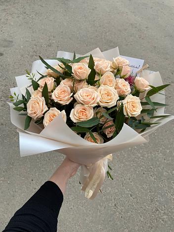 Букет Кремовые розы Латте в Верхнем Мамоне