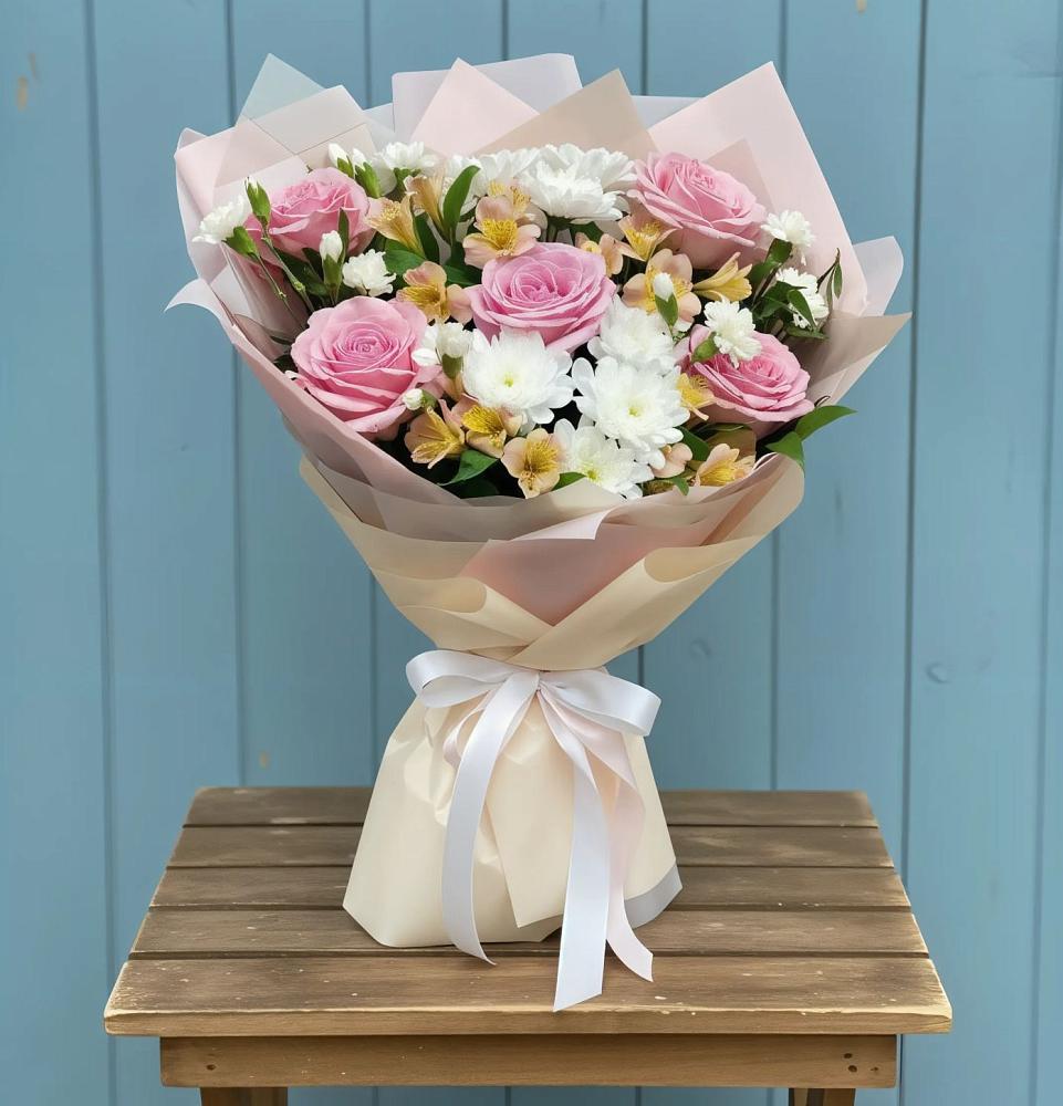 Букет цветов из: Гвоздики, Орхидеи и Розы в Верхнем Мамоне