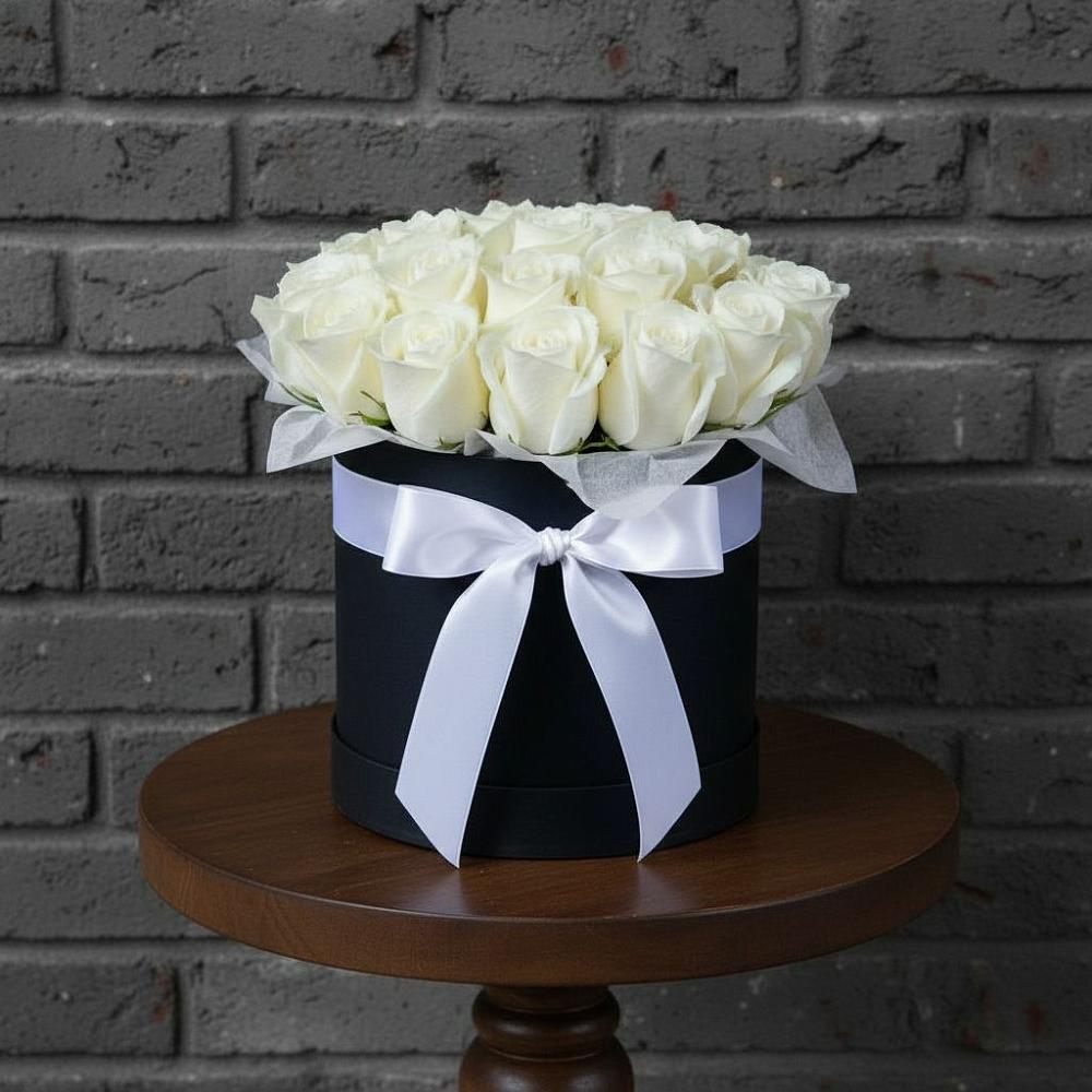 Цветочная композиция из Розы в шляпной коробке в Верхнем Мамоне