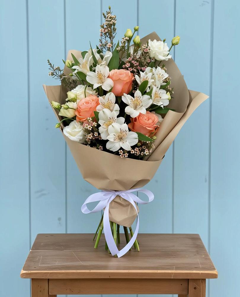 Букет цветов из: Альстромерии, Лизиантусы, Розы и Хризантемы в Верхнем Мамоне